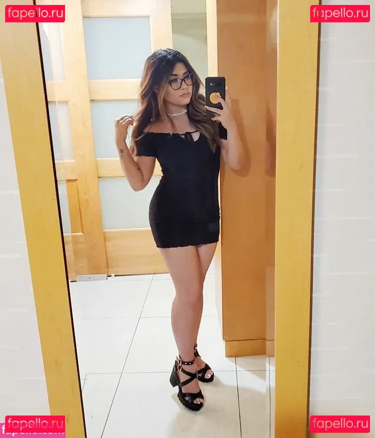 yourprincesslol Onlyfans Photo Gallery 