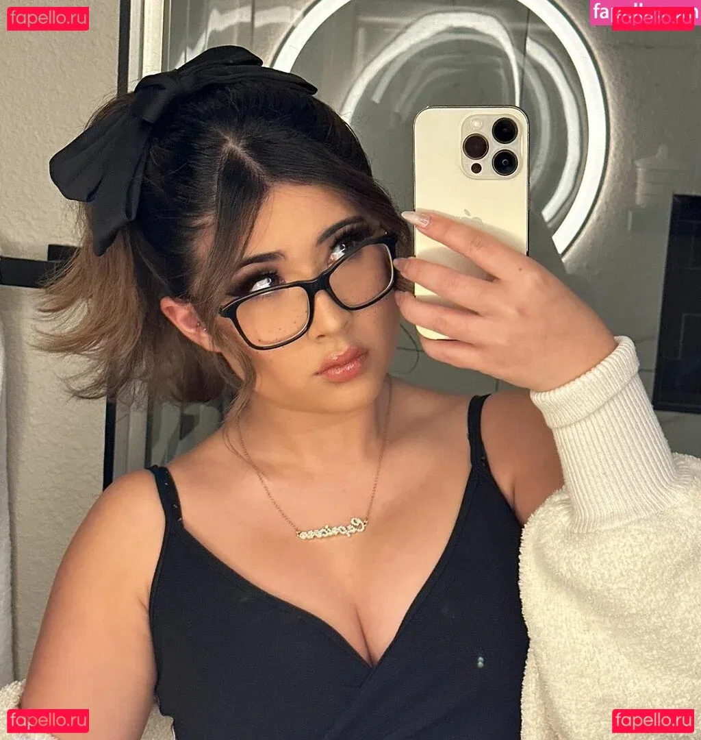 yourprincesslol Onlyfans Photo Gallery 