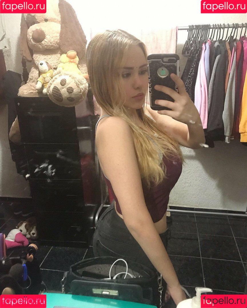 Stephanie Scarleth Onlyfans Photo Gallery 