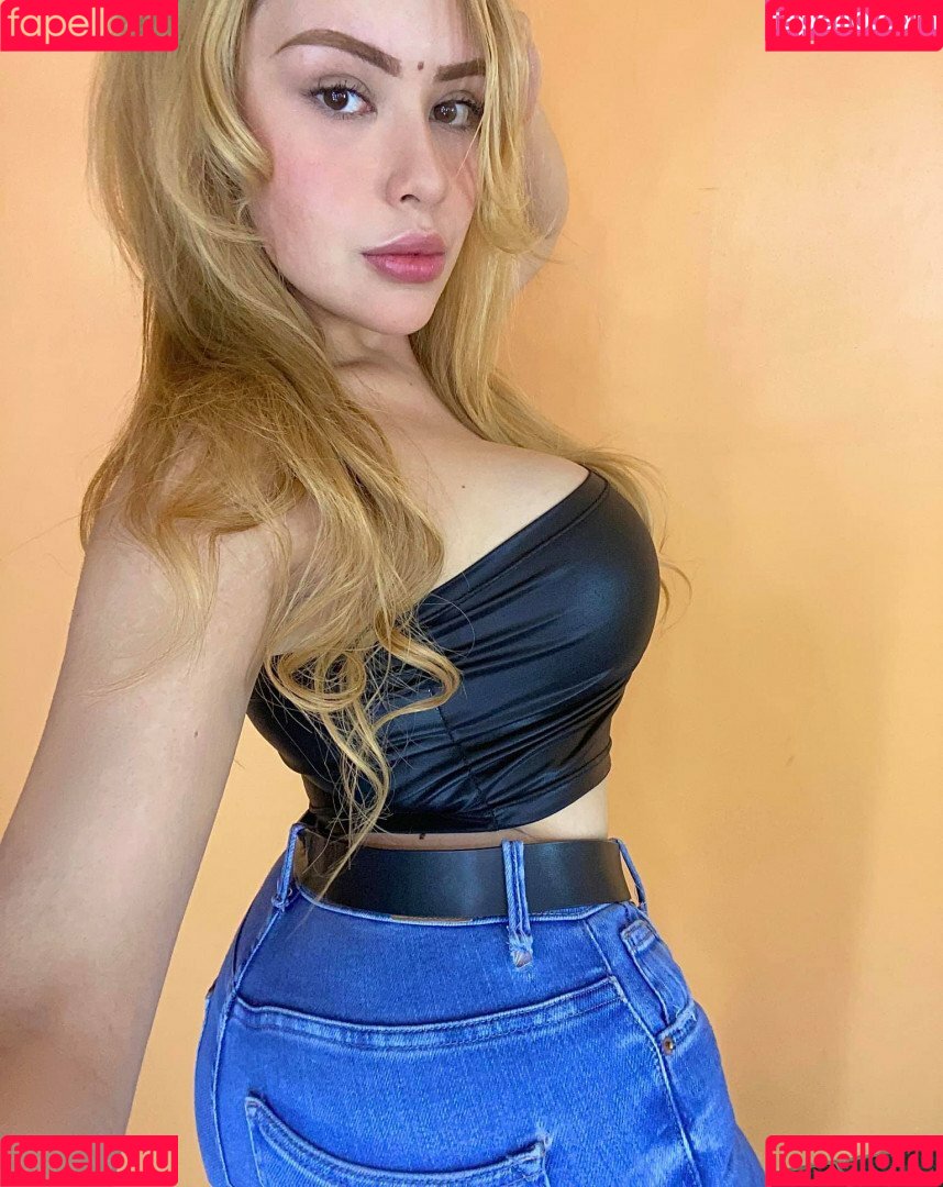 Stephanie Scarleth Onlyfans Photo Gallery 