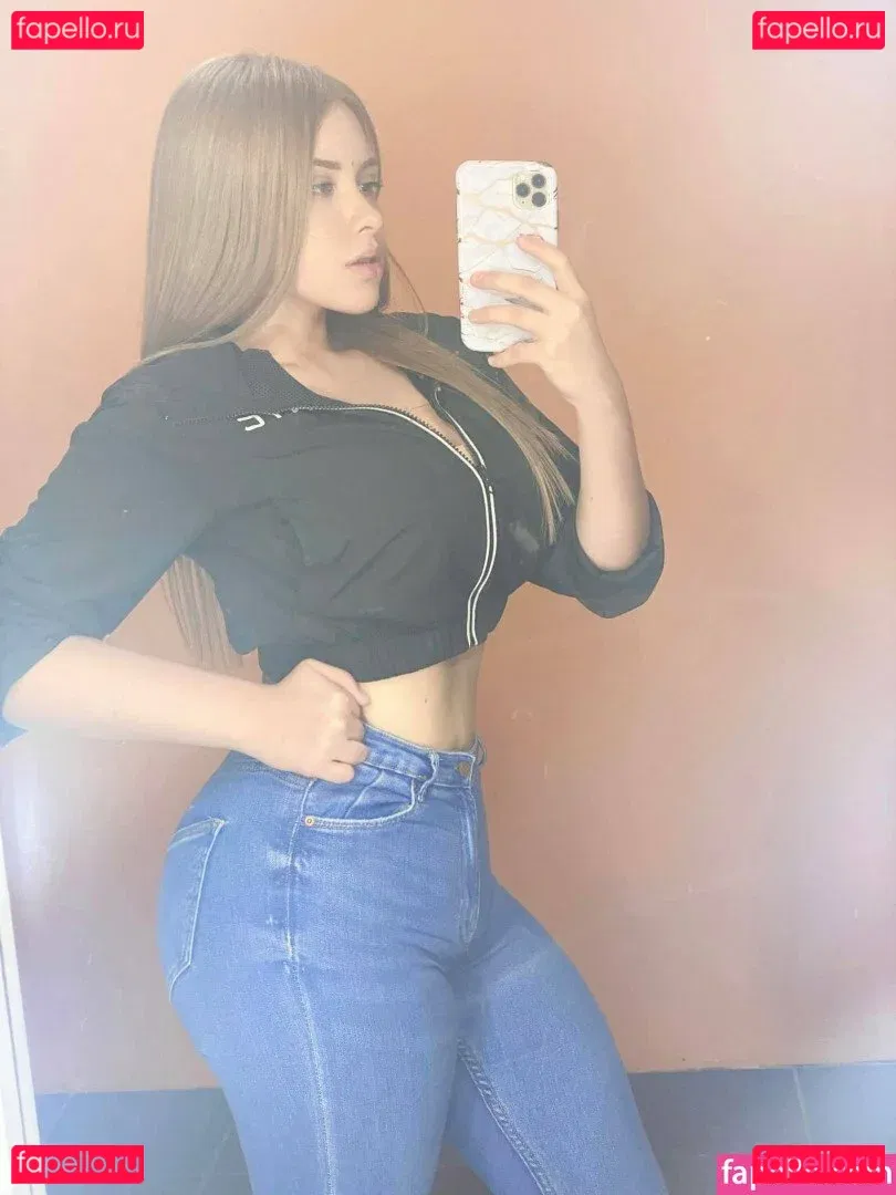 Stephanie Scarleth Onlyfans Photo Gallery 