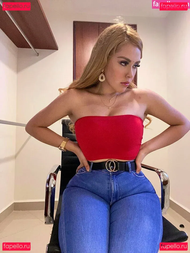 Stephanie Scarleth Onlyfans Photo Gallery 