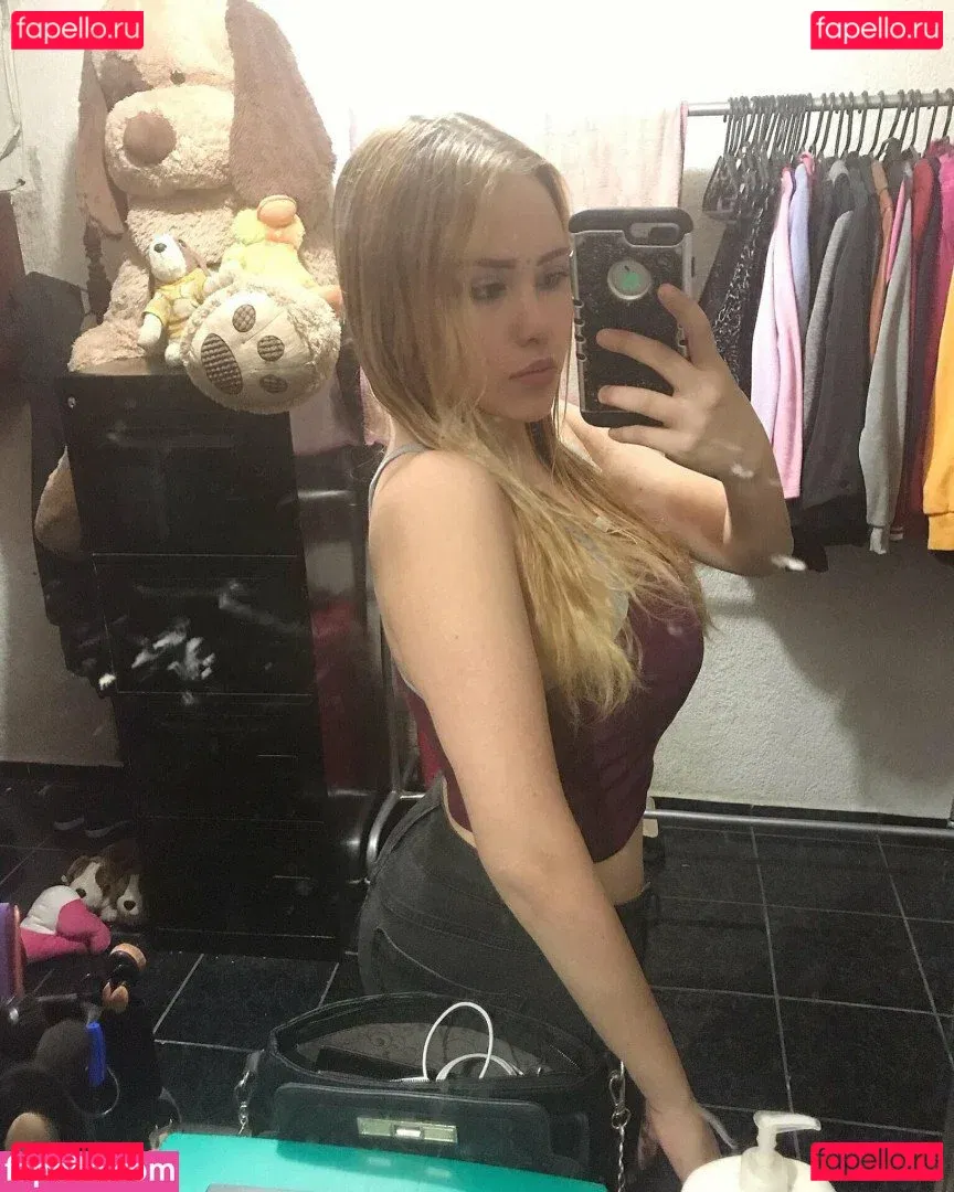 Stephanie Scarleth Onlyfans Photo Gallery 