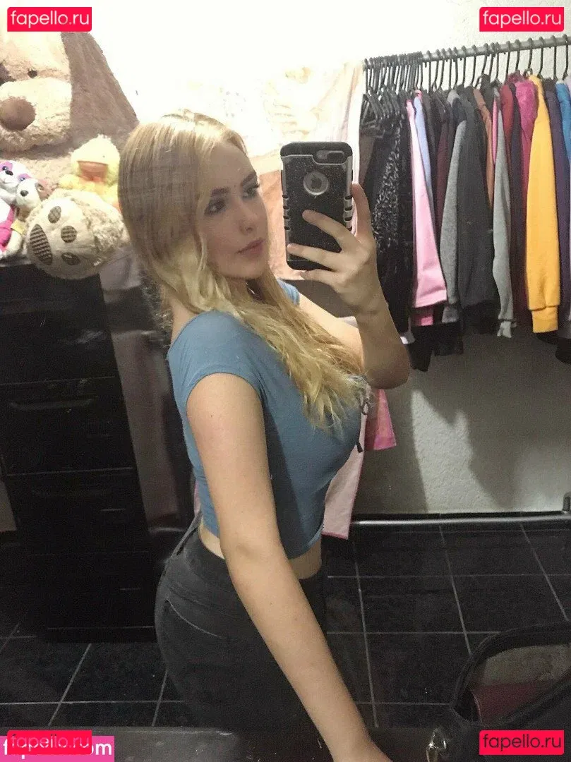 Stephanie Scarleth Onlyfans Photo Gallery 