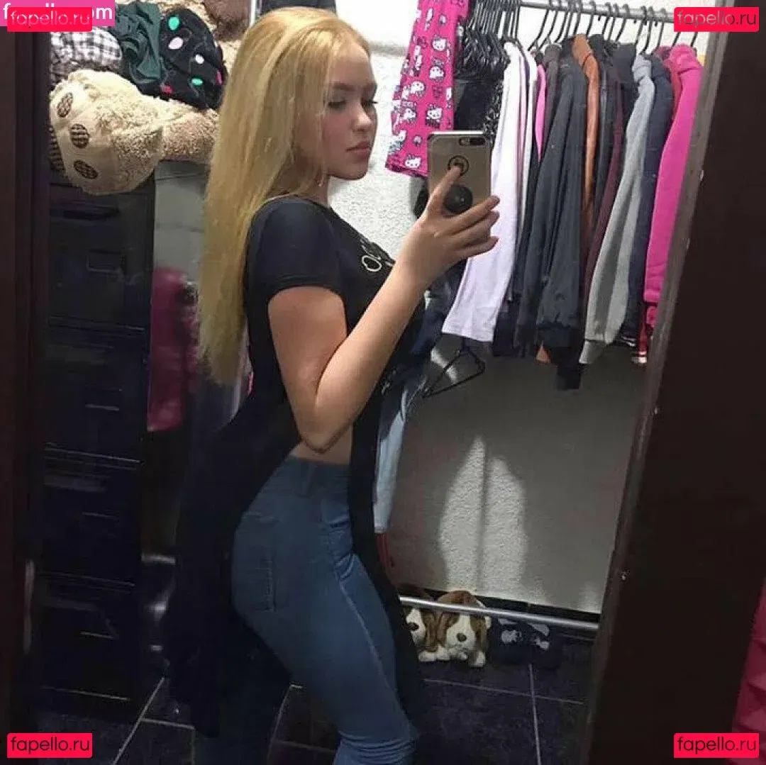 Stephanie Scarleth Onlyfans Photo Gallery 