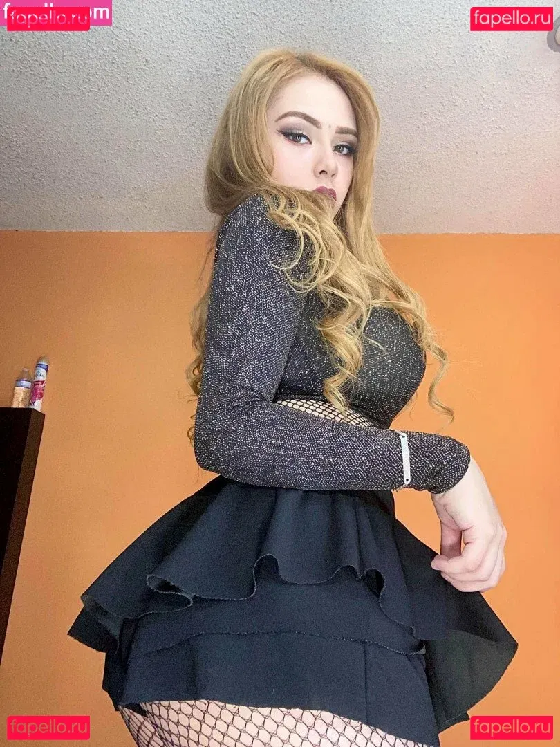 Stephanie Scarleth Onlyfans Photo Gallery 