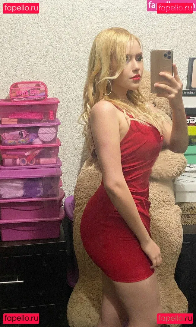 Stephanie Scarleth Onlyfans Photo Gallery 