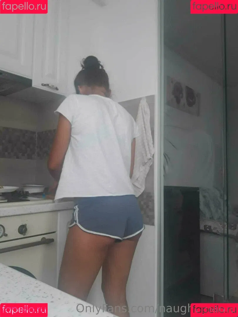 naughtnadia Onlyfans Photo Gallery 