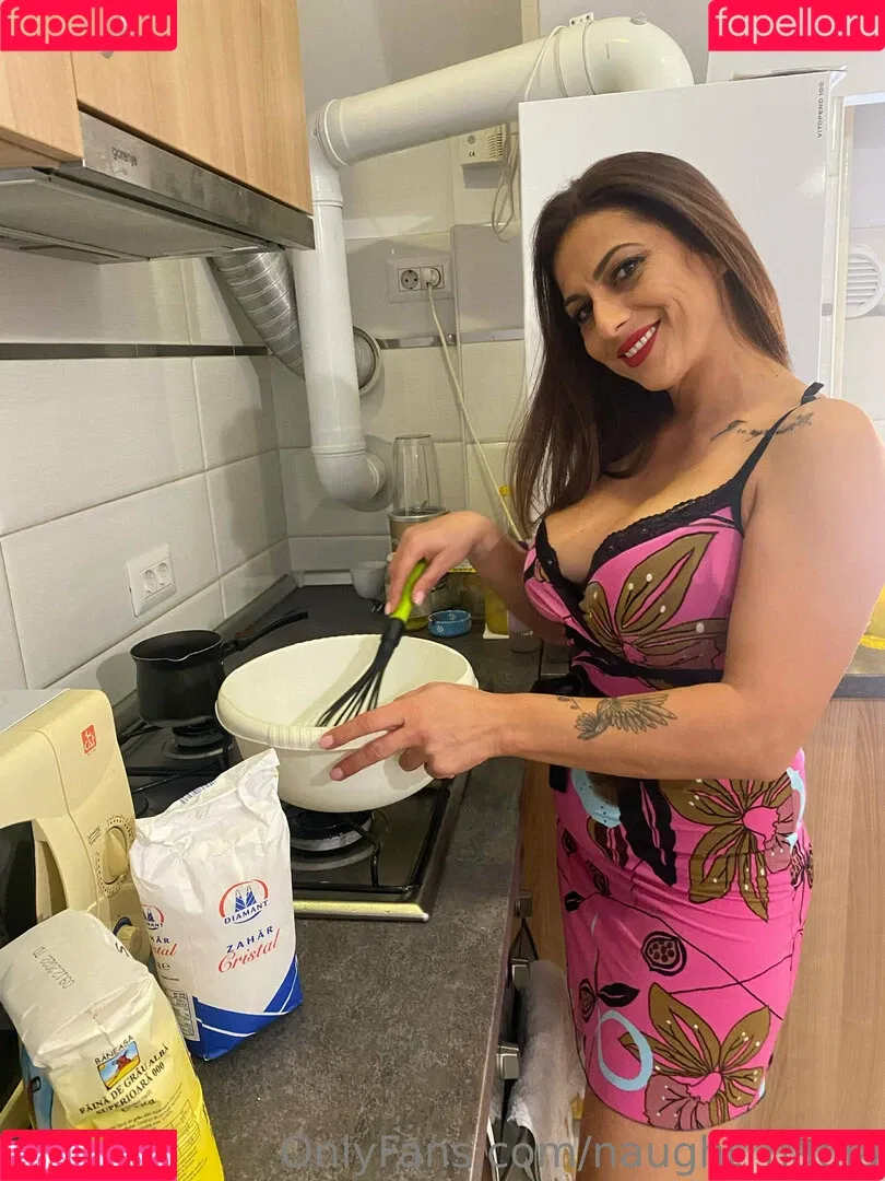 naughtnadia Onlyfans Photo Gallery 