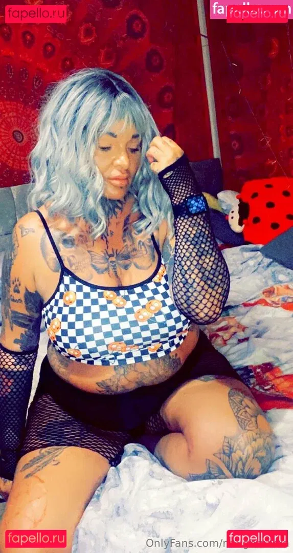 naughtnadia Onlyfans Photo Gallery 