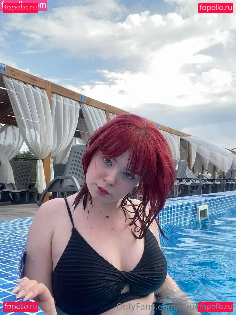 naughtnadia Onlyfans Photo Gallery 