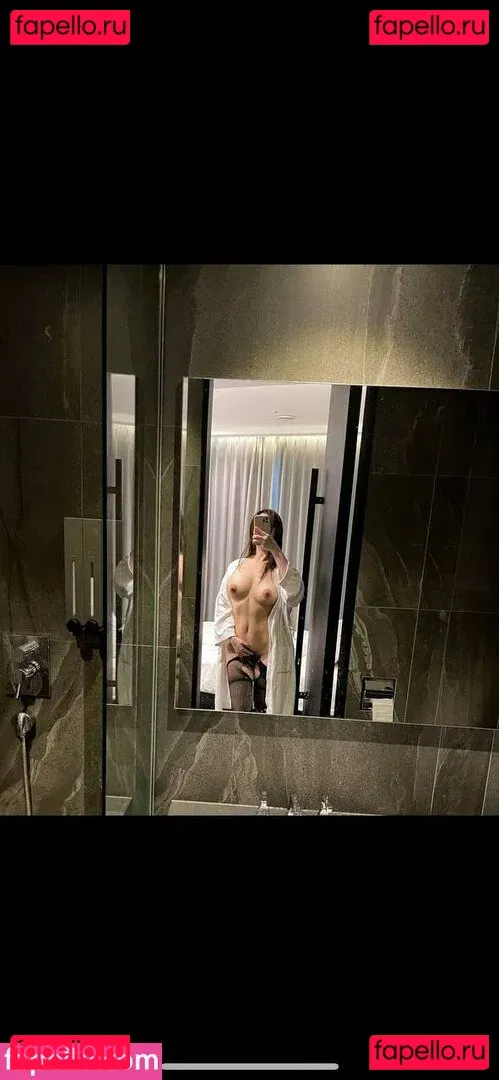 xxapple_e Onlyfans Photo Gallery 