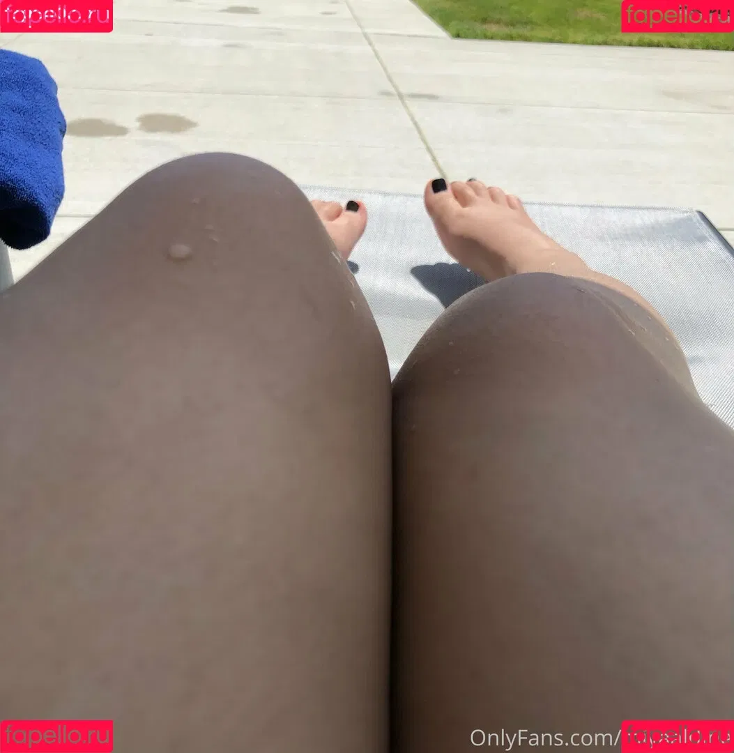 miyaakuma Onlyfans Photo Gallery 