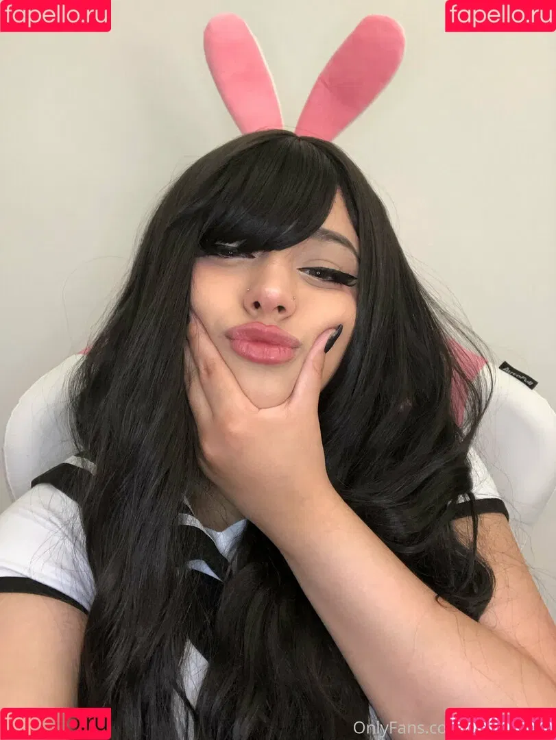 miyaakuma Onlyfans Photo Gallery 