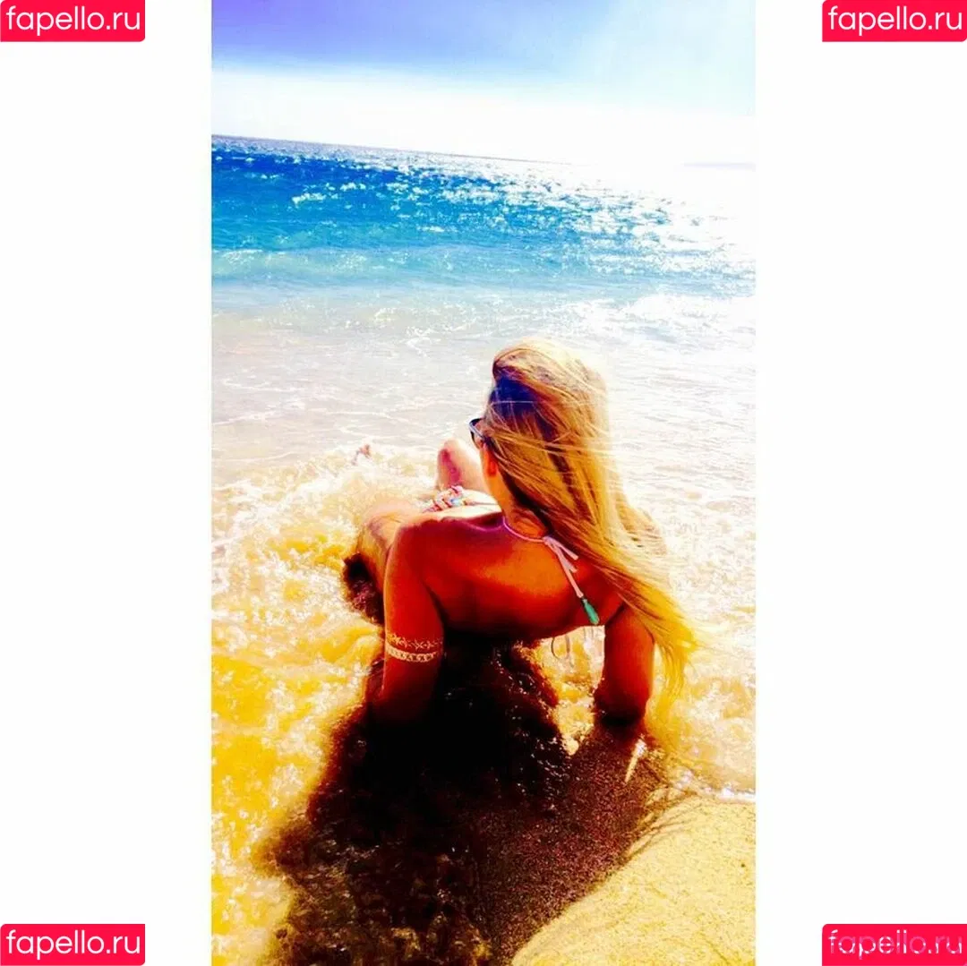 Amber BeIarski Onlyfans Photo Gallery 