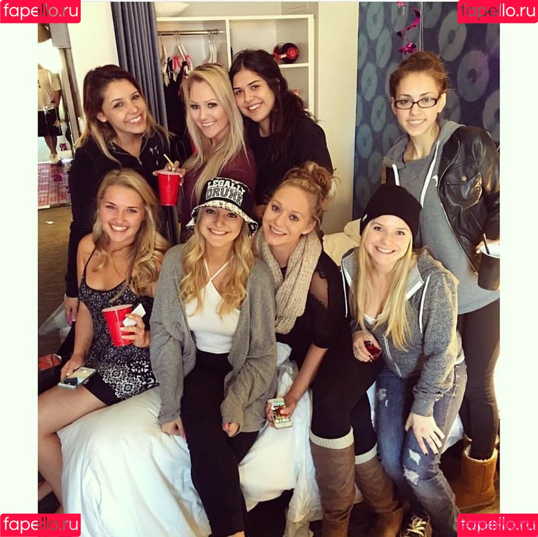 Amber BeIarski Onlyfans Photo Gallery 