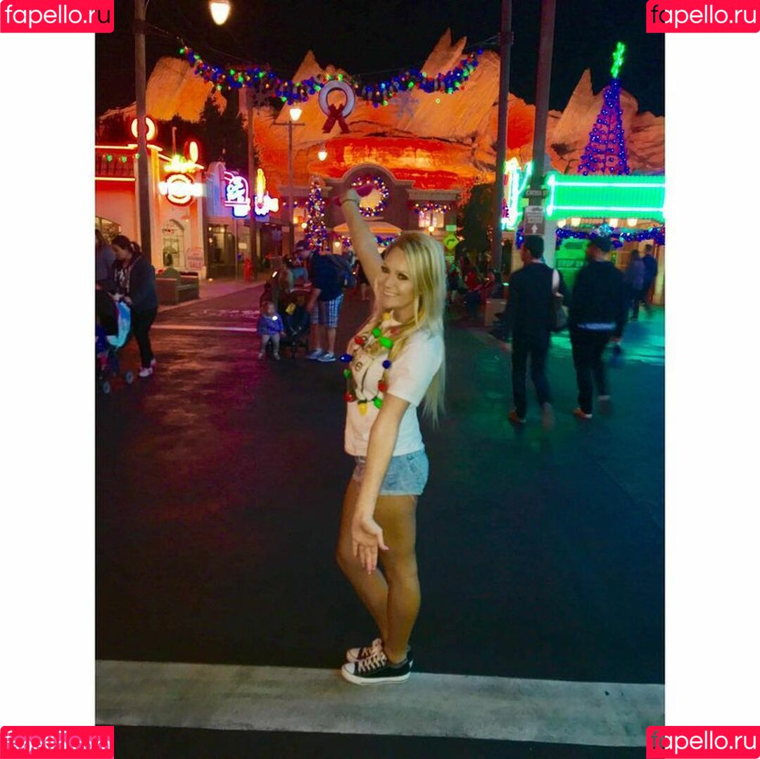 Amber BeIarski Onlyfans Photo Gallery 