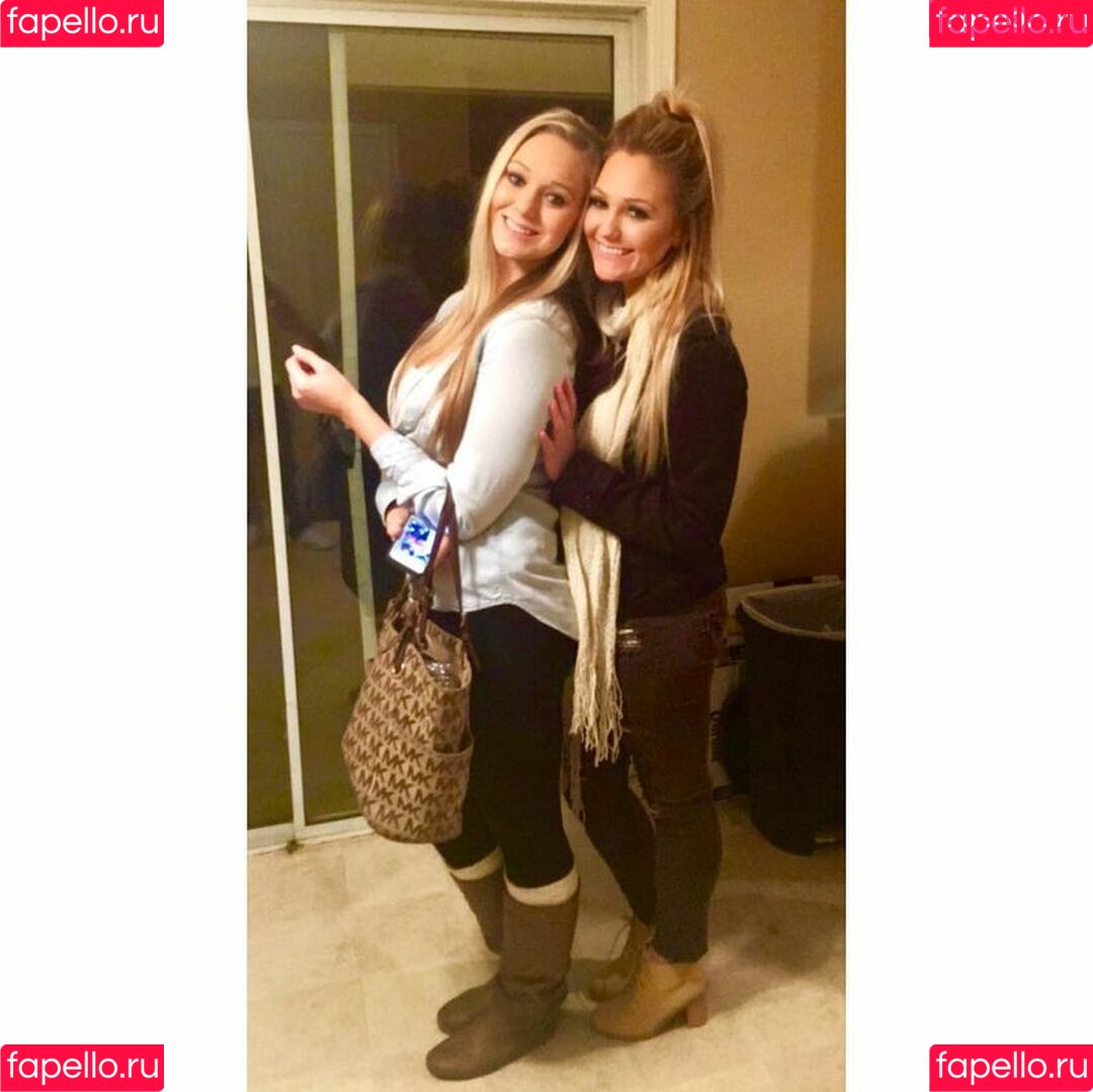 Amber BeIarski Onlyfans Photo Gallery 