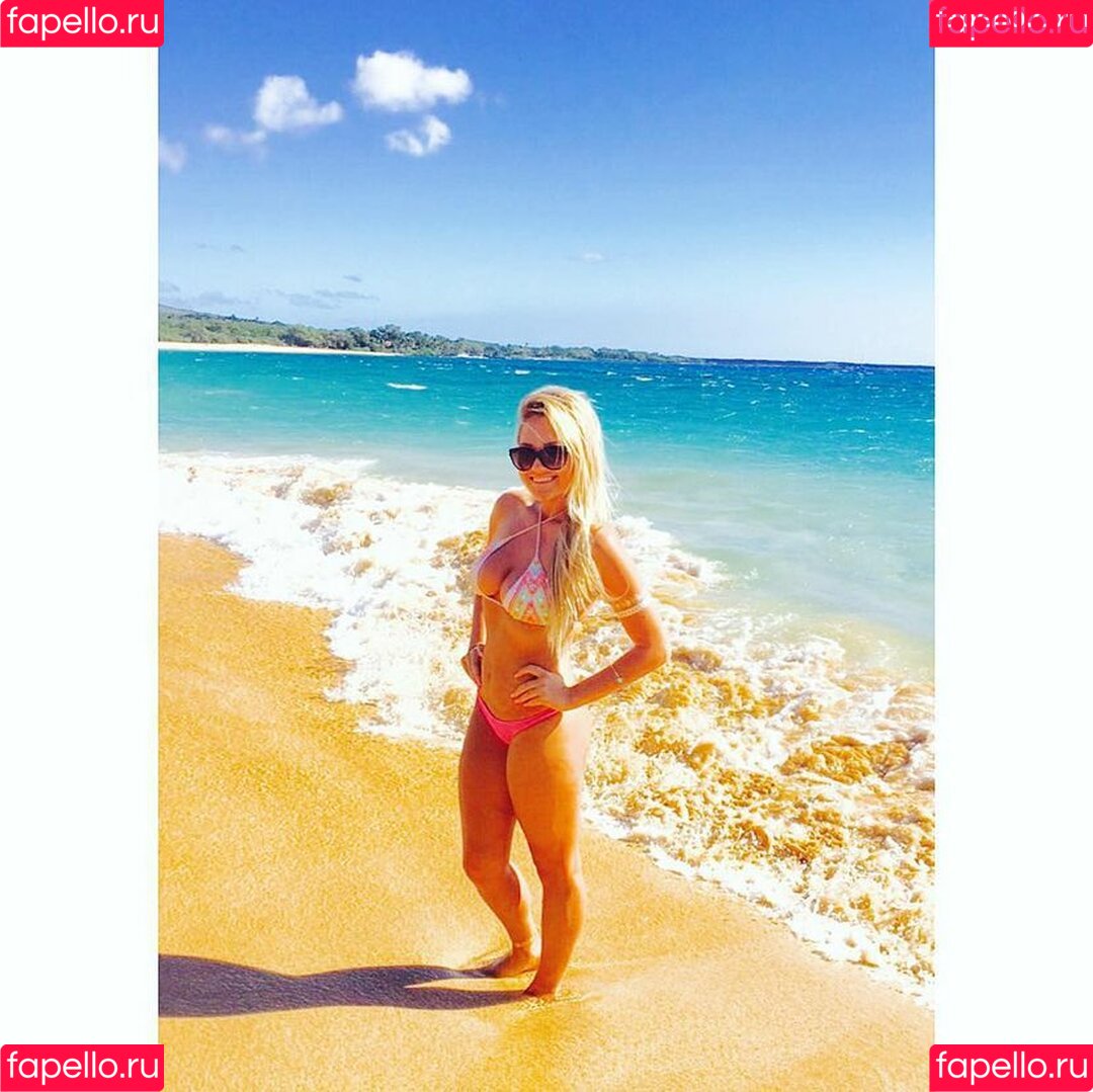 Amber BeIarski Onlyfans Photo Gallery 