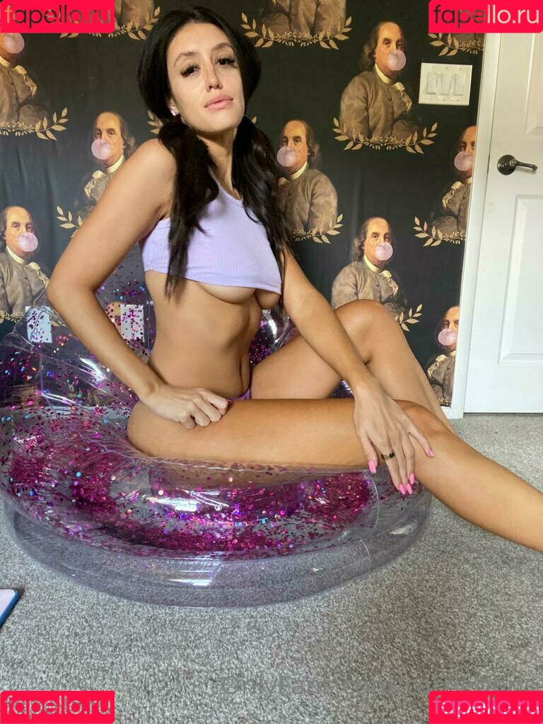 carrieOOOS Onlyfans Photo Gallery 