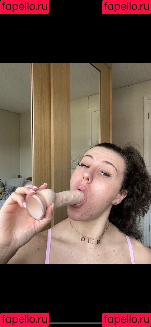 Katy Robertson Onlyfans Photo Gallery 