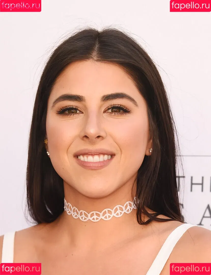 Daniella Monet Onlyfans Photo Gallery 