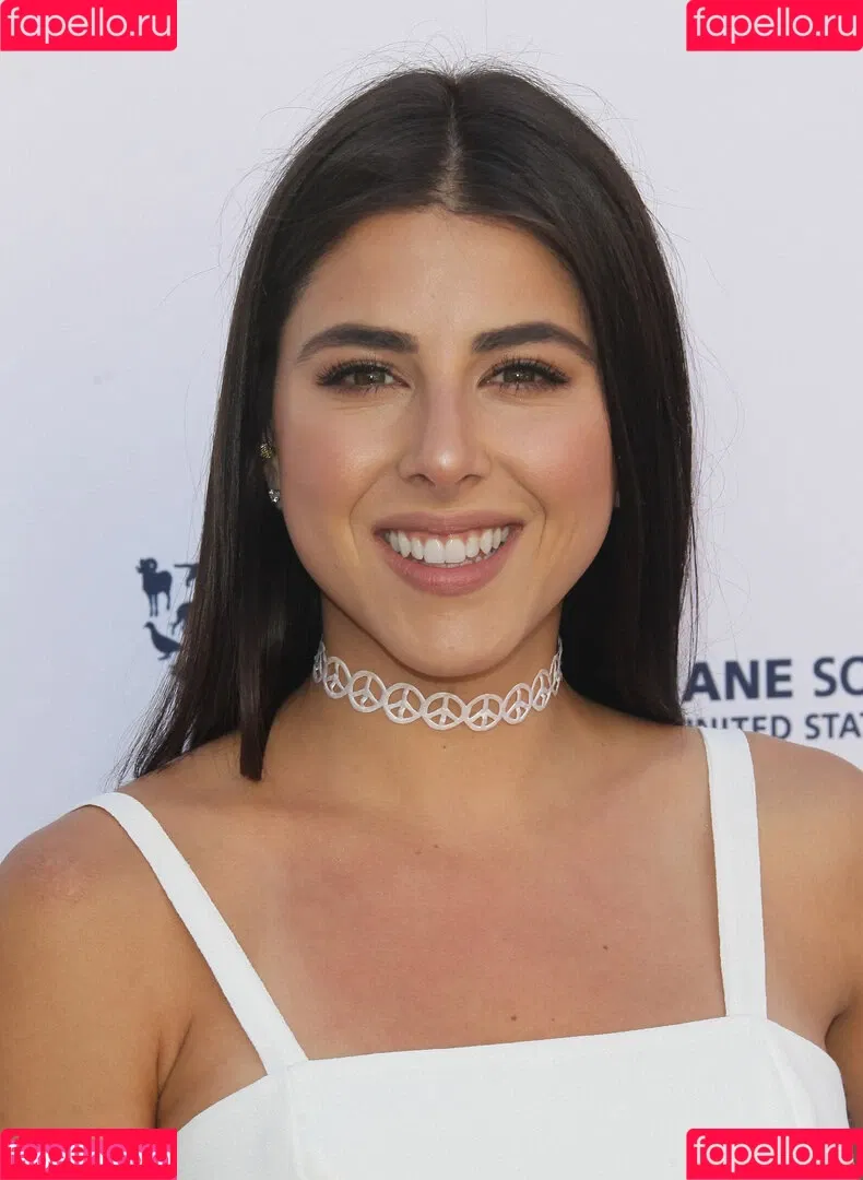 Daniella Monet Onlyfans Photo Gallery 