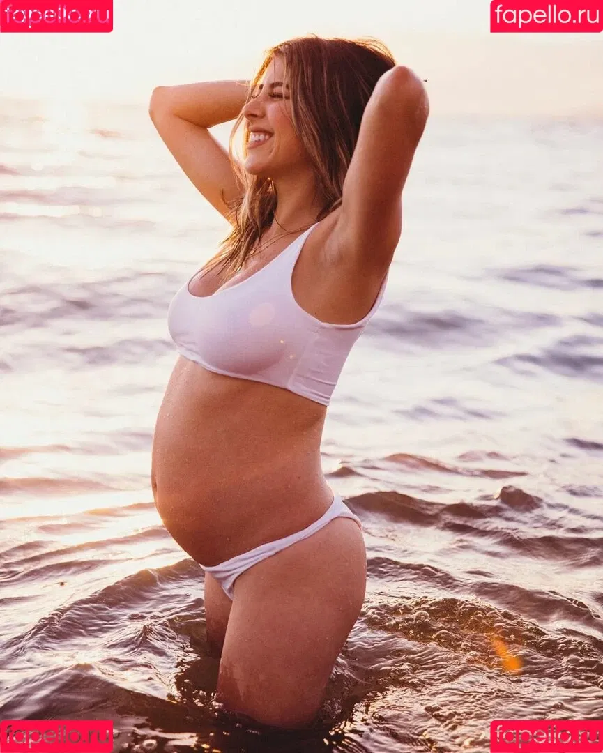 Daniella Monet Onlyfans Photo Gallery 