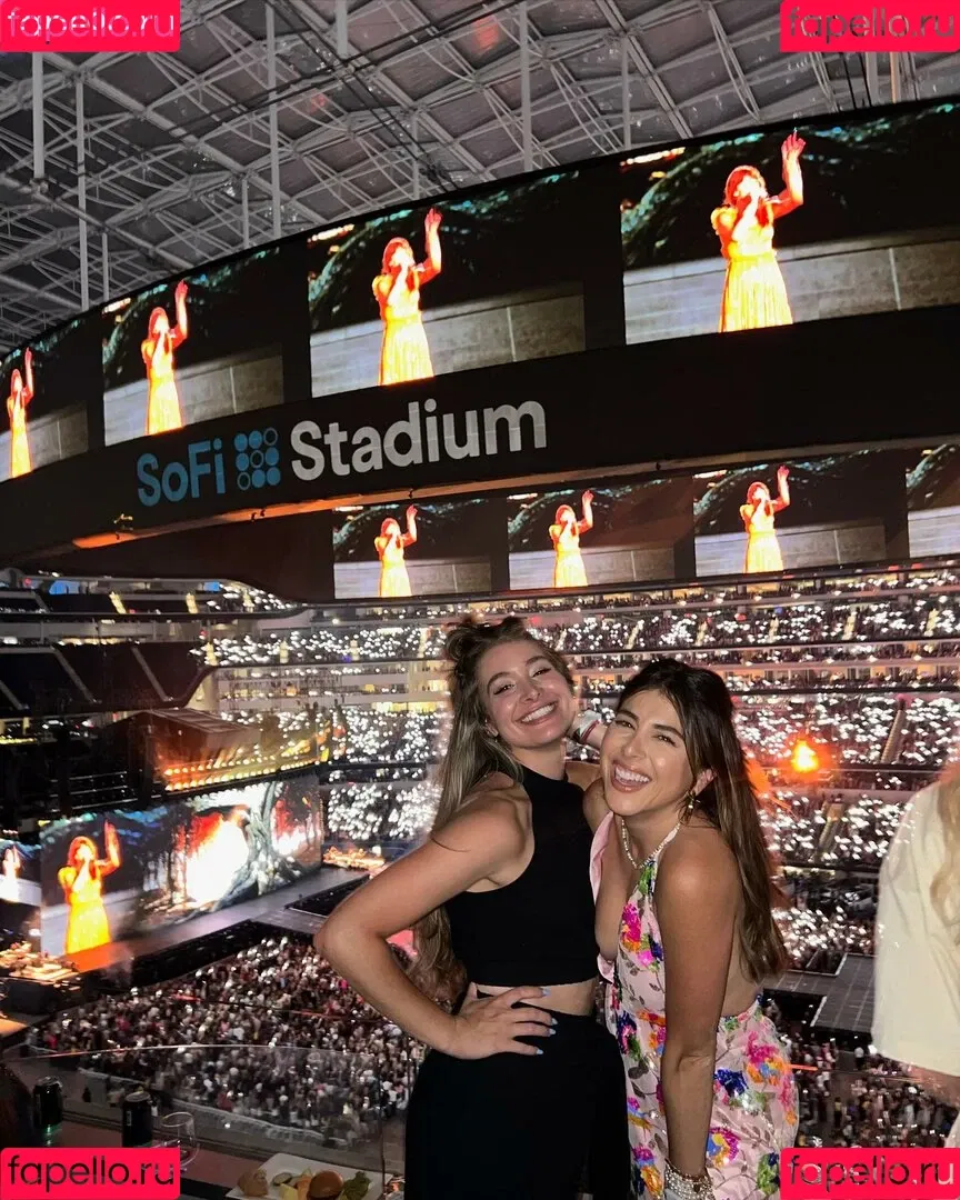 Daniella Monet Onlyfans Photo Gallery 