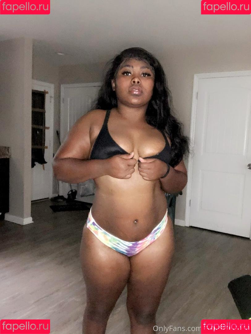 brazychantal Onlyfans Photo Gallery 
