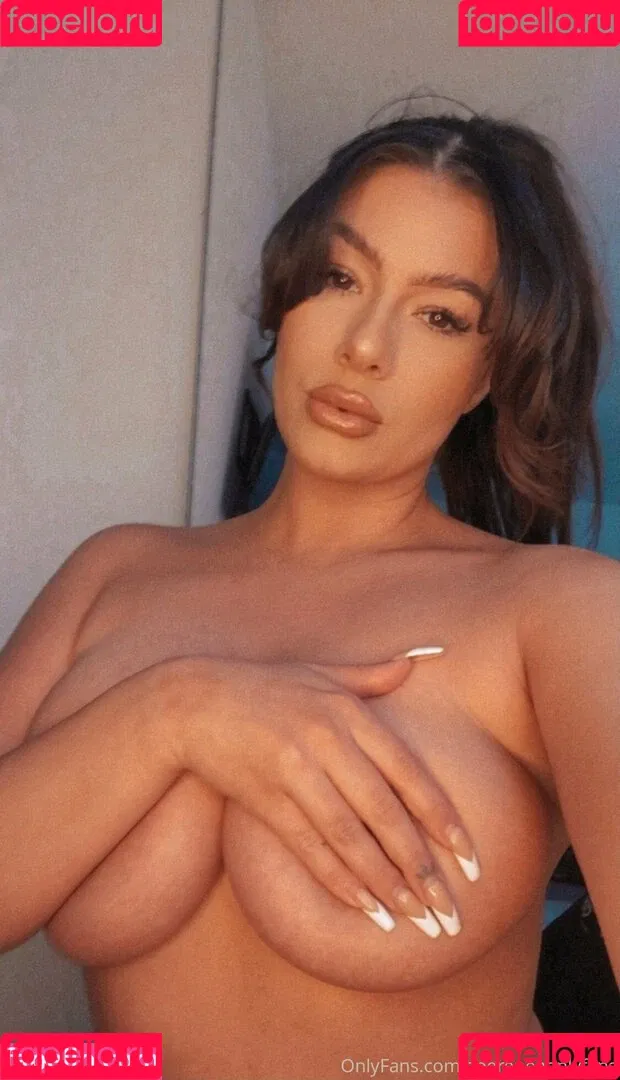 zoereneaonlyfans Onlyfans Photo Gallery 