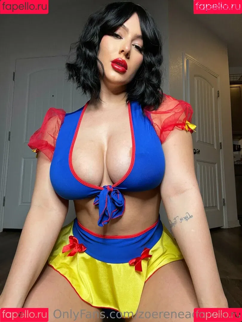 zoereneaonlyfans Onlyfans Photo Gallery 