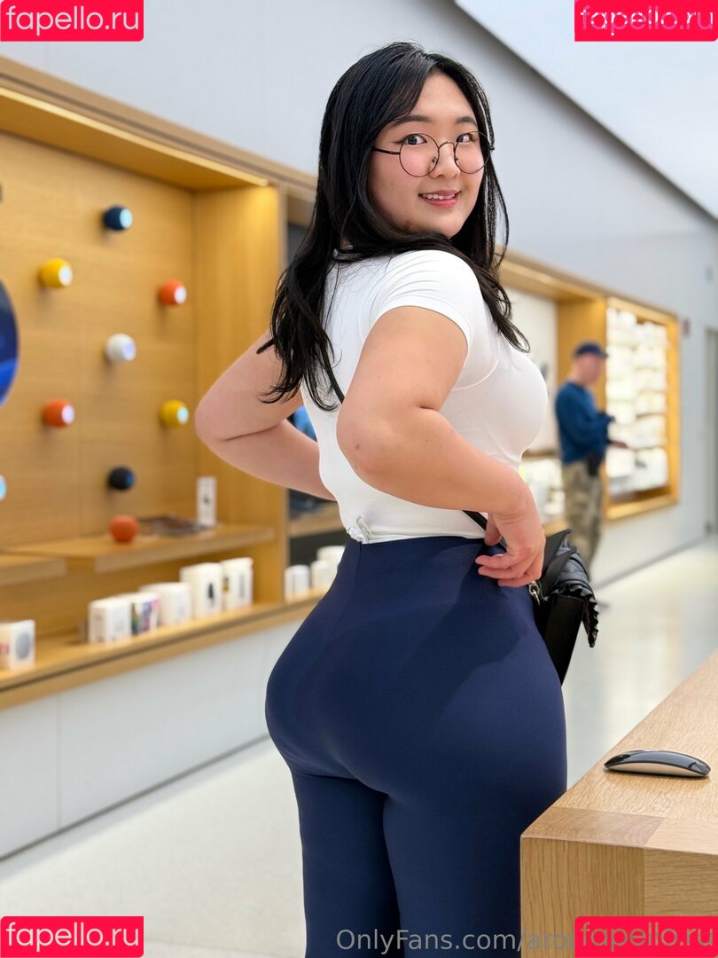 aroomikimfree Onlyfans Photo Gallery 