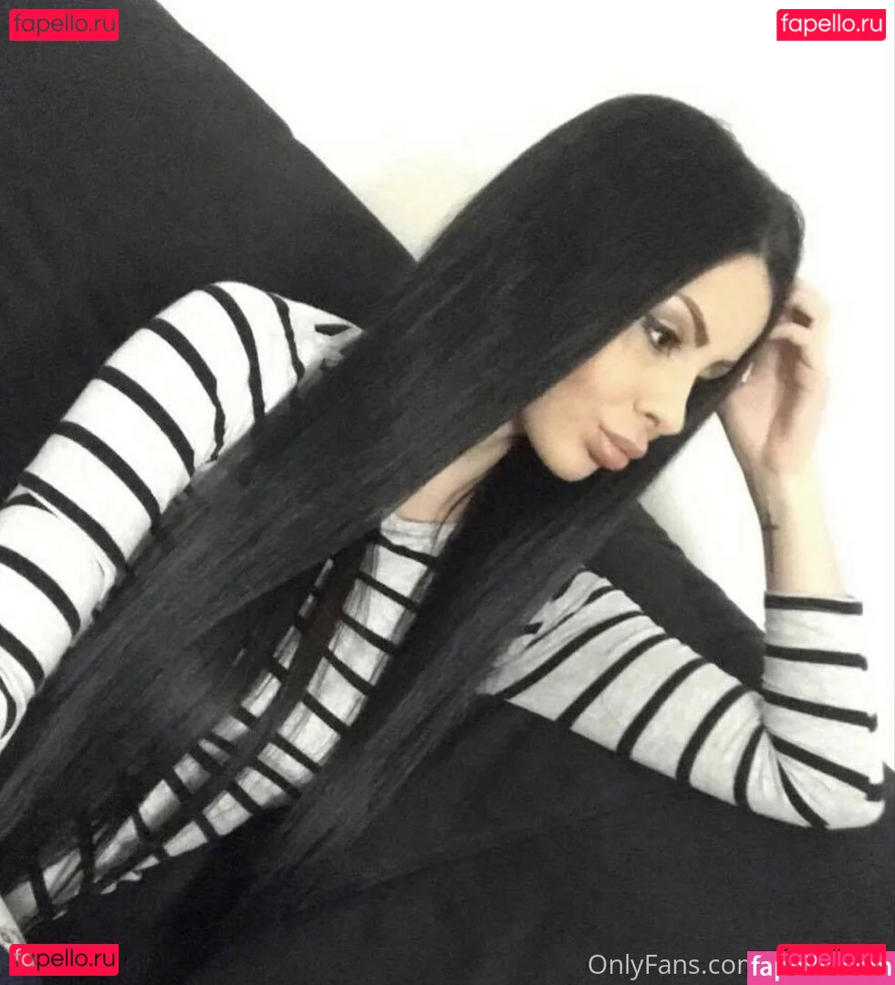 celinefree Onlyfans Photo Gallery 