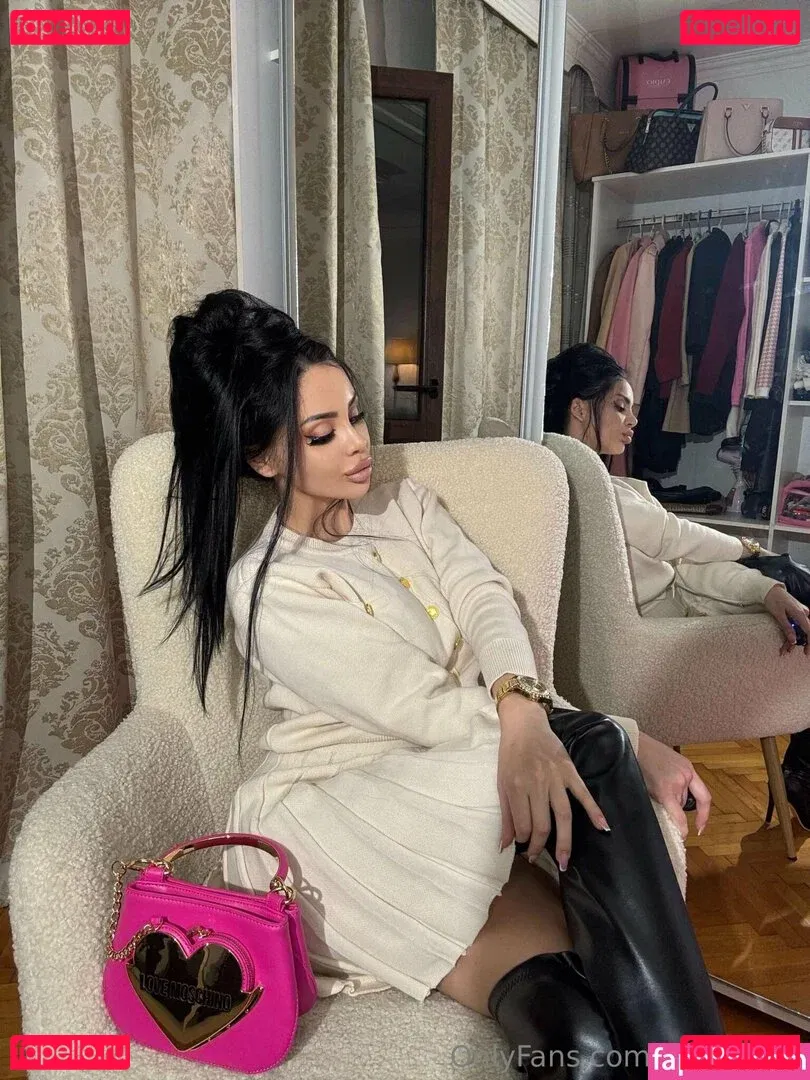 celinefree Onlyfans Photo Gallery 