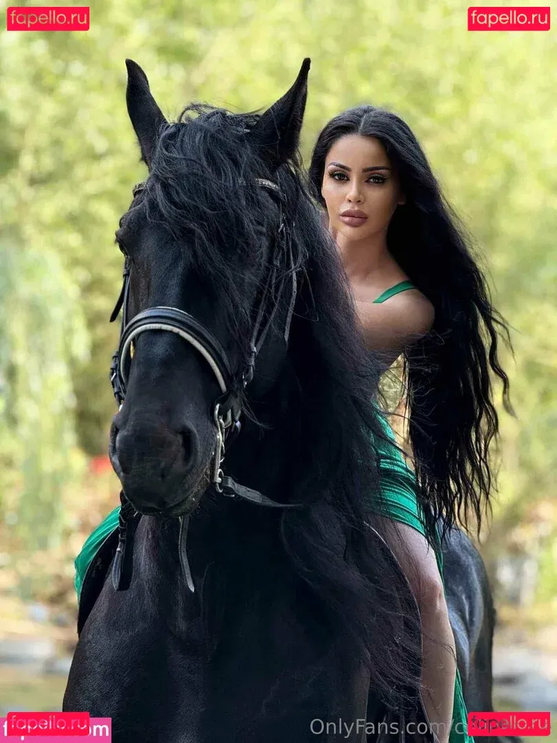 celinefree Onlyfans Photo Gallery 