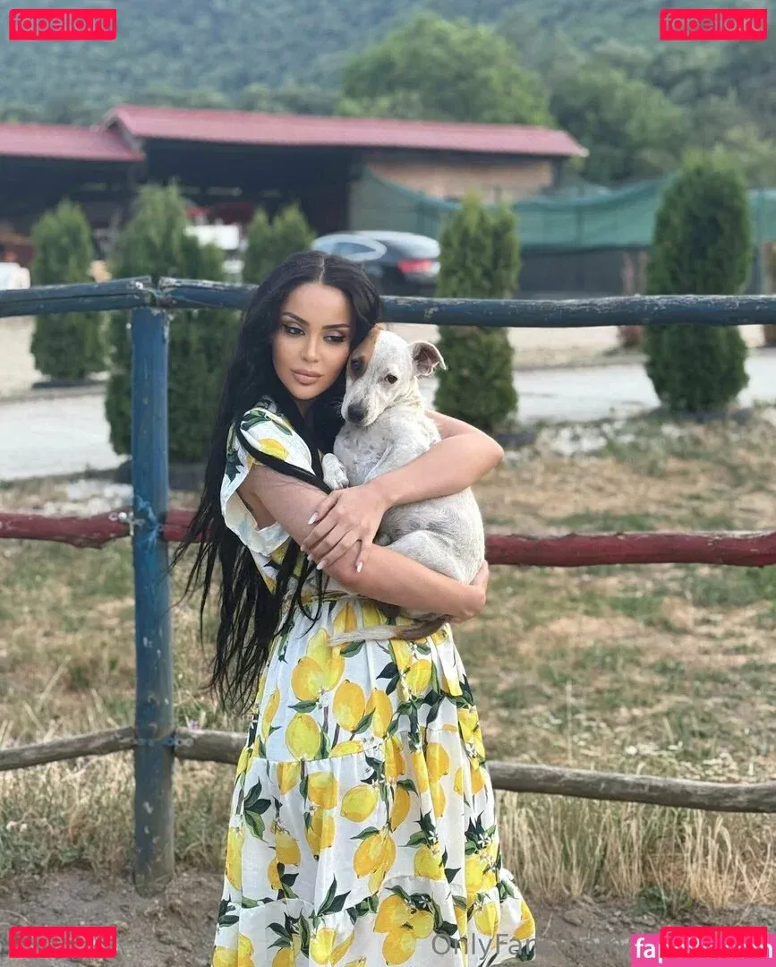 celinefree Onlyfans Photo Gallery 