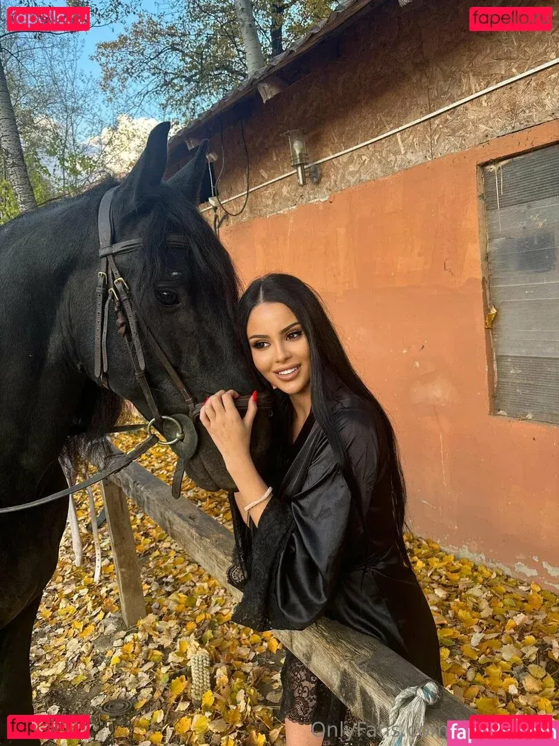 celinefree Onlyfans Photo Gallery 