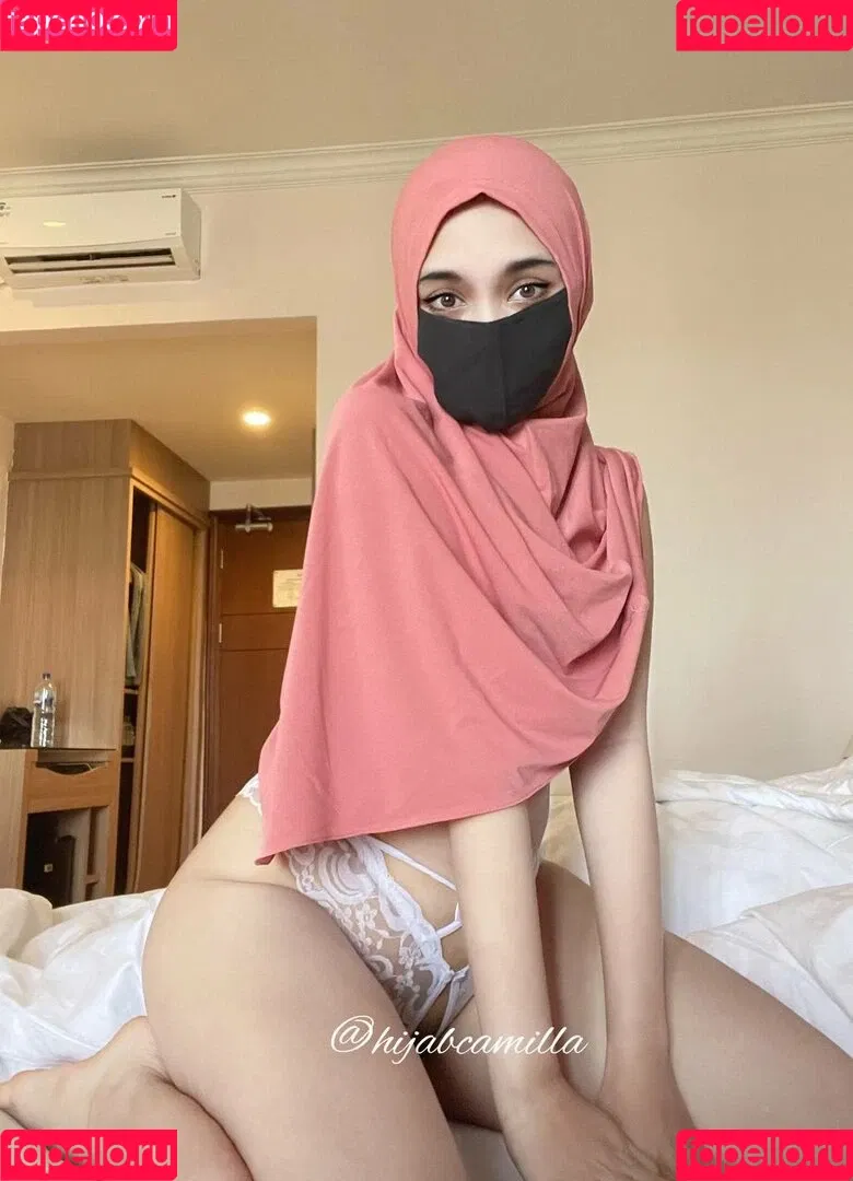 Hijab Camilla Onlyfans Photo Gallery 
