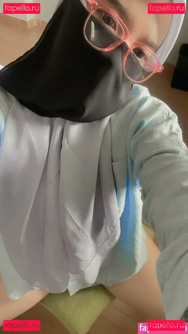 Hijab Camilla Onlyfans Photo Gallery 