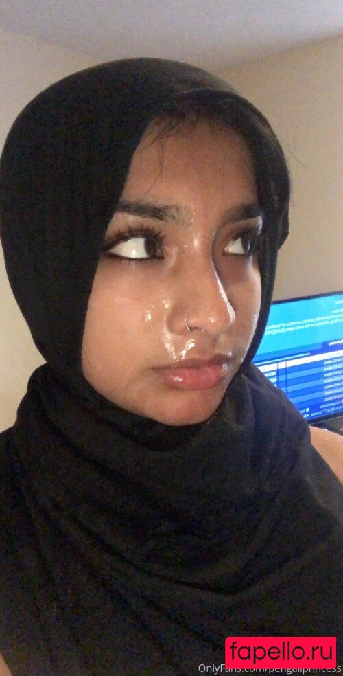 Hijab Camilla Nude Onlyfans Photo 23