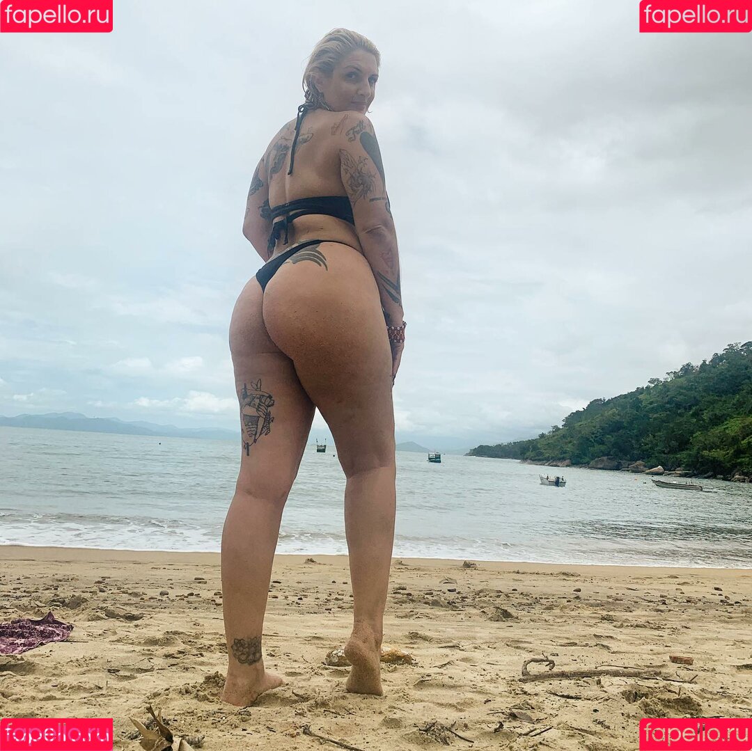 Clara Averbuck Onlyfans Photo Gallery 