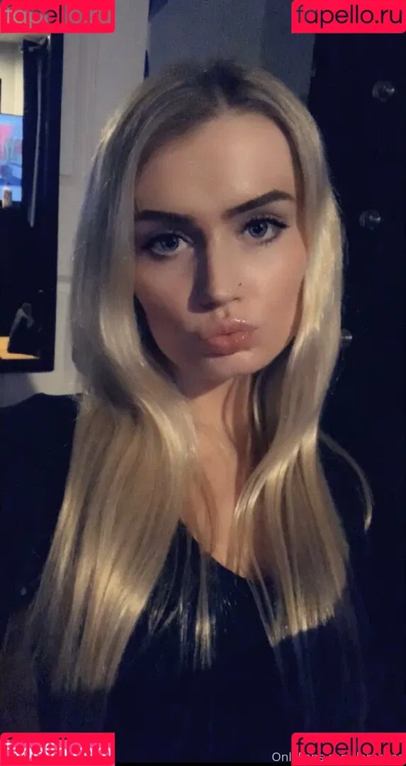 Laroseee Onlyfans Photo Gallery 