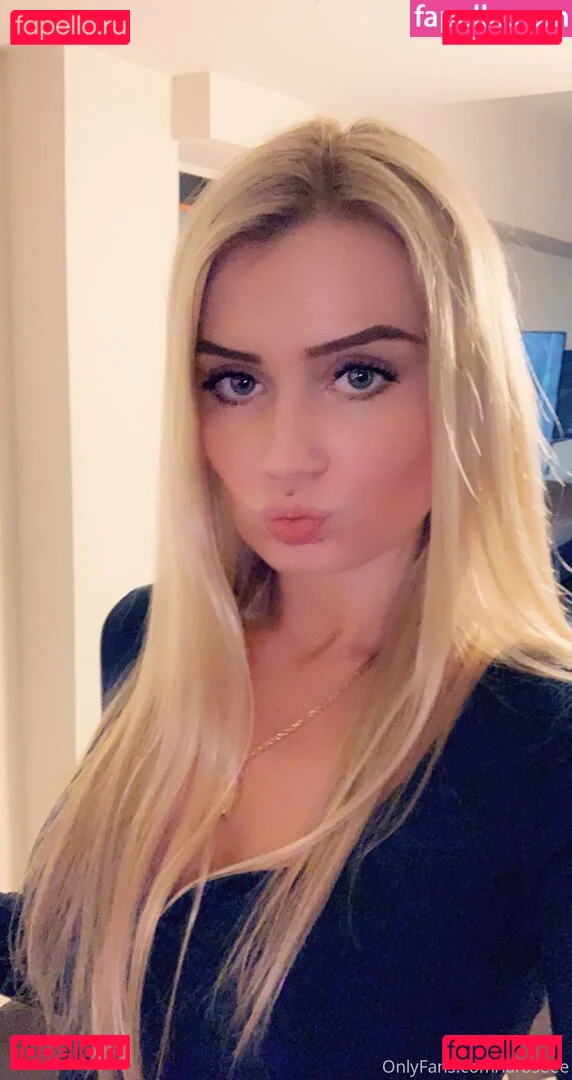 Laroseee Onlyfans Photo Gallery 