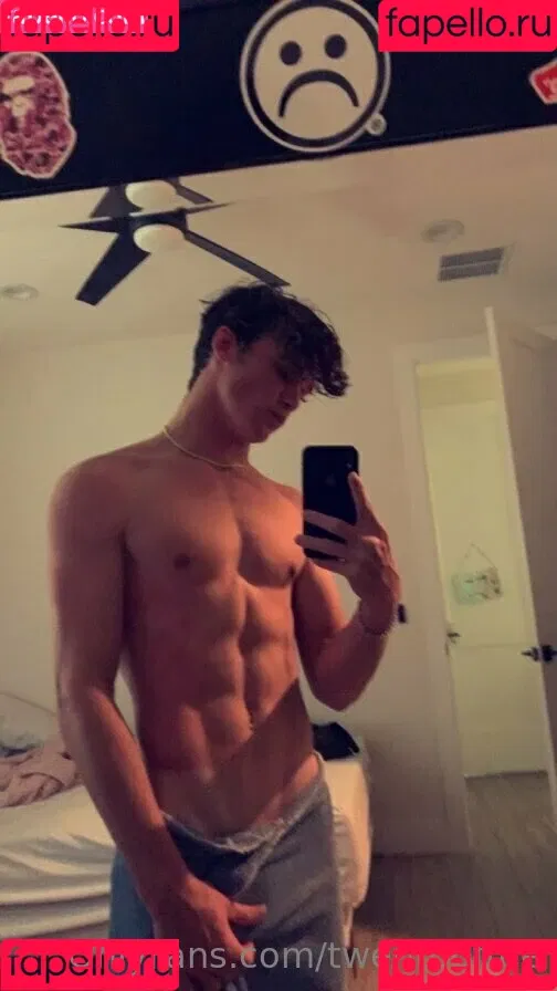 twentoofree Onlyfans Photo Gallery 