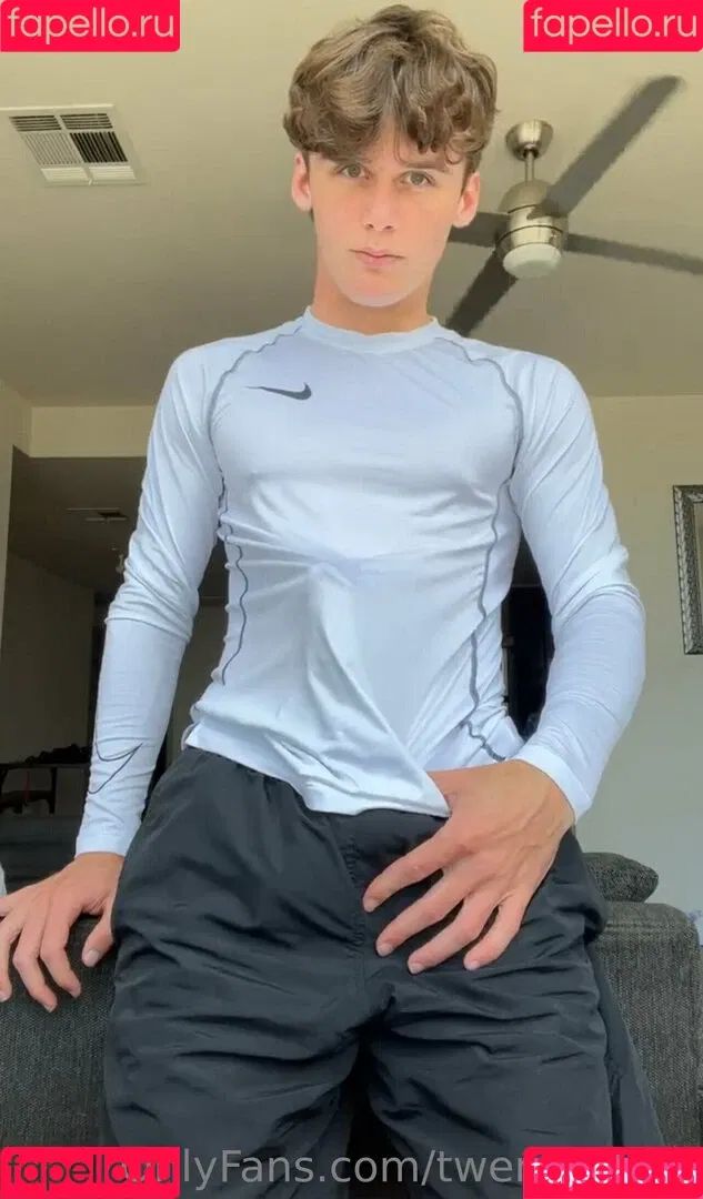 twentoofree Onlyfans Photo Gallery 