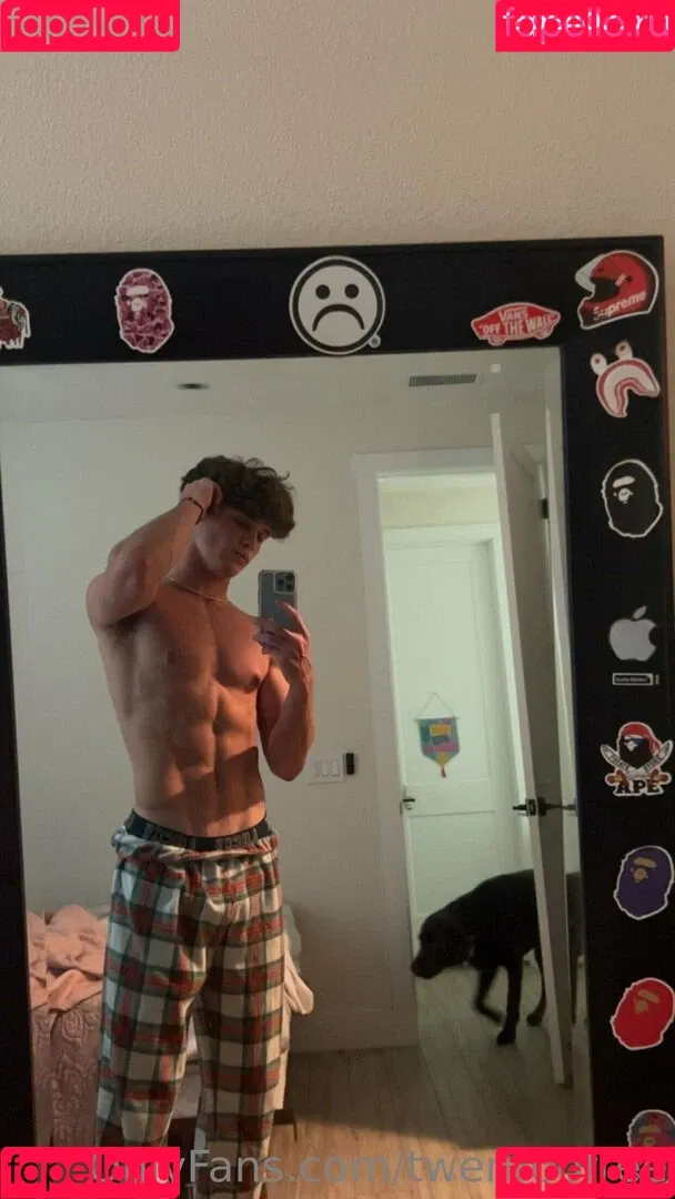 twentoofree Onlyfans Photo Gallery 