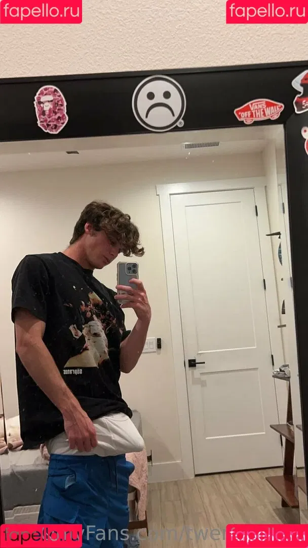 twentoofree Onlyfans Photo Gallery 