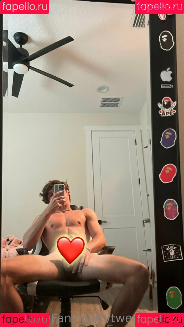 twentoofree Onlyfans Photo Gallery 