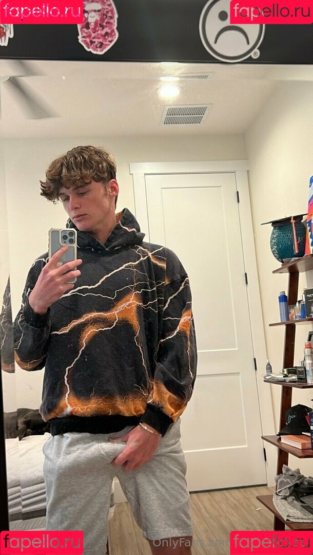 twentoofree Onlyfans Photo Gallery 